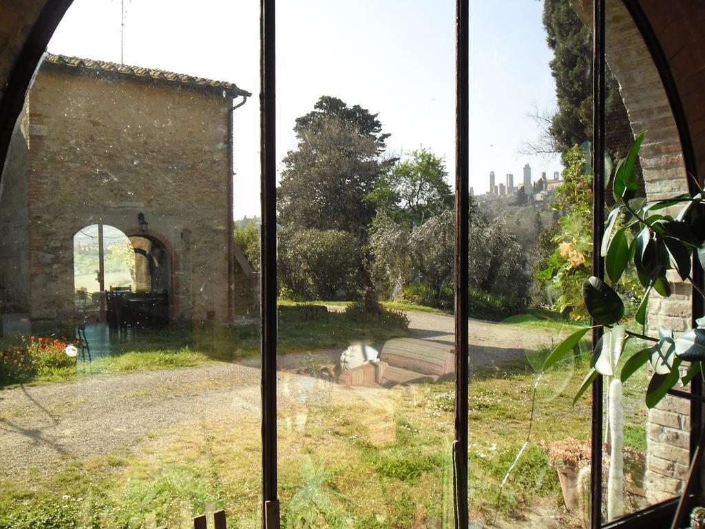Agriturismo Santa Croce ซานจีมิญญาโน ภายนอก รูปภาพ